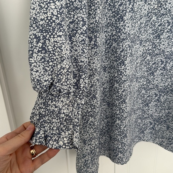 PAPER CRANE Floral Long Sleeve Dress - Picture 4 of 7